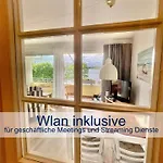 Heimathafen Dieksee - Mit Direktem Seeblick & Balkon Am Dieksee Διαμέρισμα Malente