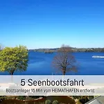Heimathafen Dieksee - Mit Direktem Seeblick & Balkon Am Dieksee アパート