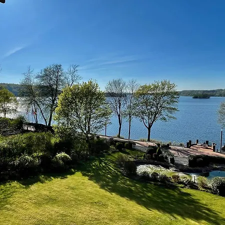 아파트 Heimathafen Dieksee - Mit Direktem Seeblick & Balkon Am Dieksee
