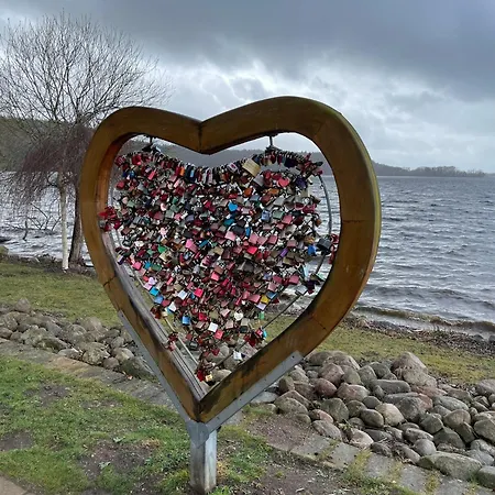 Traumhafte Mit Seeblick Am Dieksee Apartman *