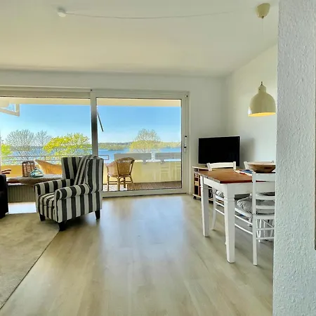 Heimathafen Dieksee - Mit Direktem Seeblick & Balkon Am Dieksee 아파트 *
