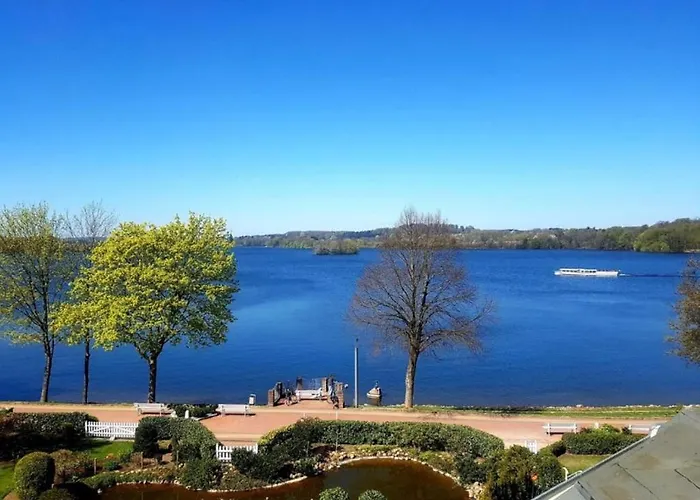 Heimathafen Dieksee - Mit Direktem Seeblick & Balkon Am Dieksee *