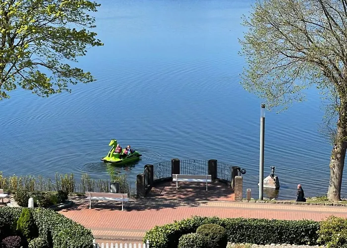 Appartement Heimathafen Dieksee - Mit Direktem Seeblick & Balkon Am Dieksee